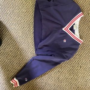 Cropped Champion Crew Neck